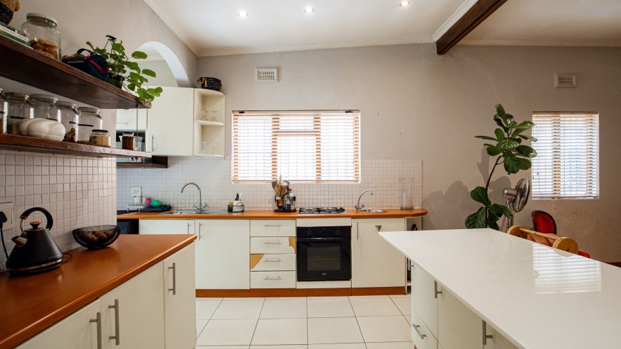 2 Bedroom Property for Sale in Woodstock Western Cape